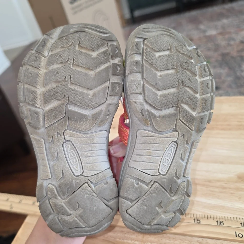 KEEN Kids' Newport Boundless Sandals, Dubarry Evening Primrose *read* Big Kid 1?